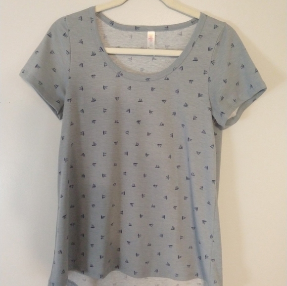 Lularoe classic tee xs - Picture 1 of 4